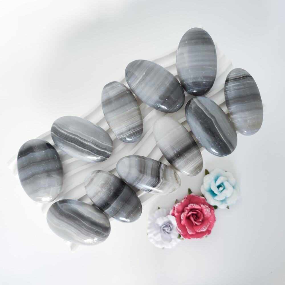 Black Banded Onyx Palm Stone